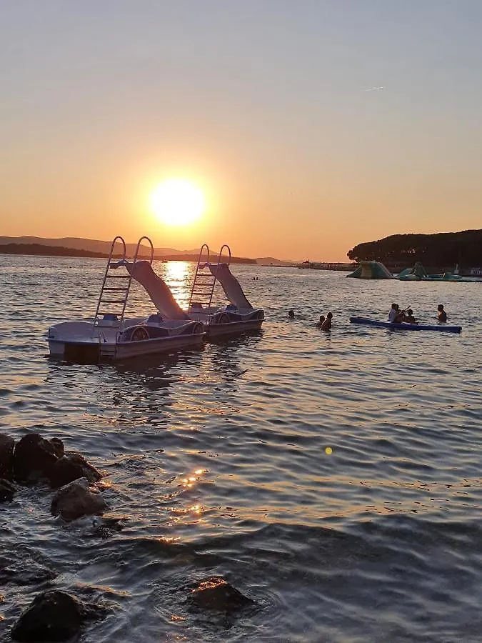 Mobile Home Linico Biograd Na Moru Campsite