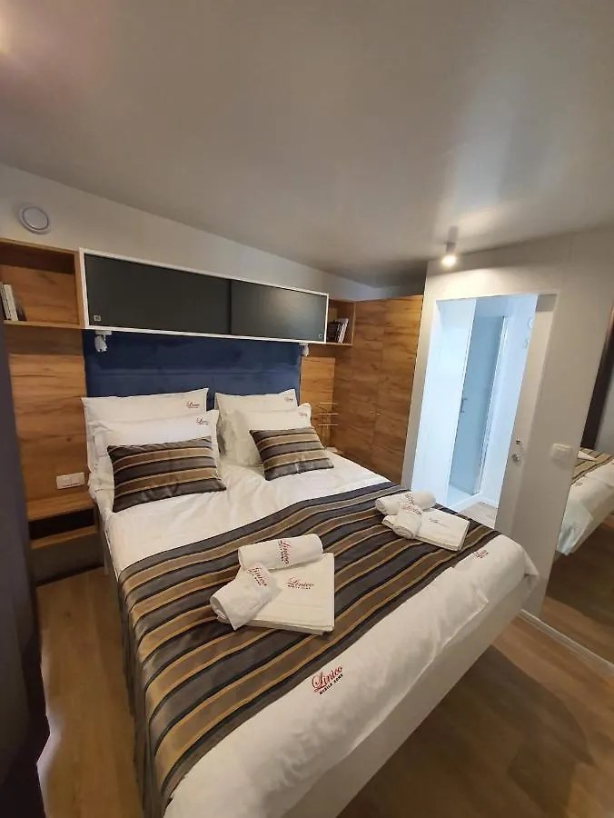 Mobile Home Linico Biograd Na Moru 0*,